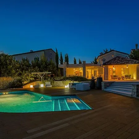 Botanica Villa